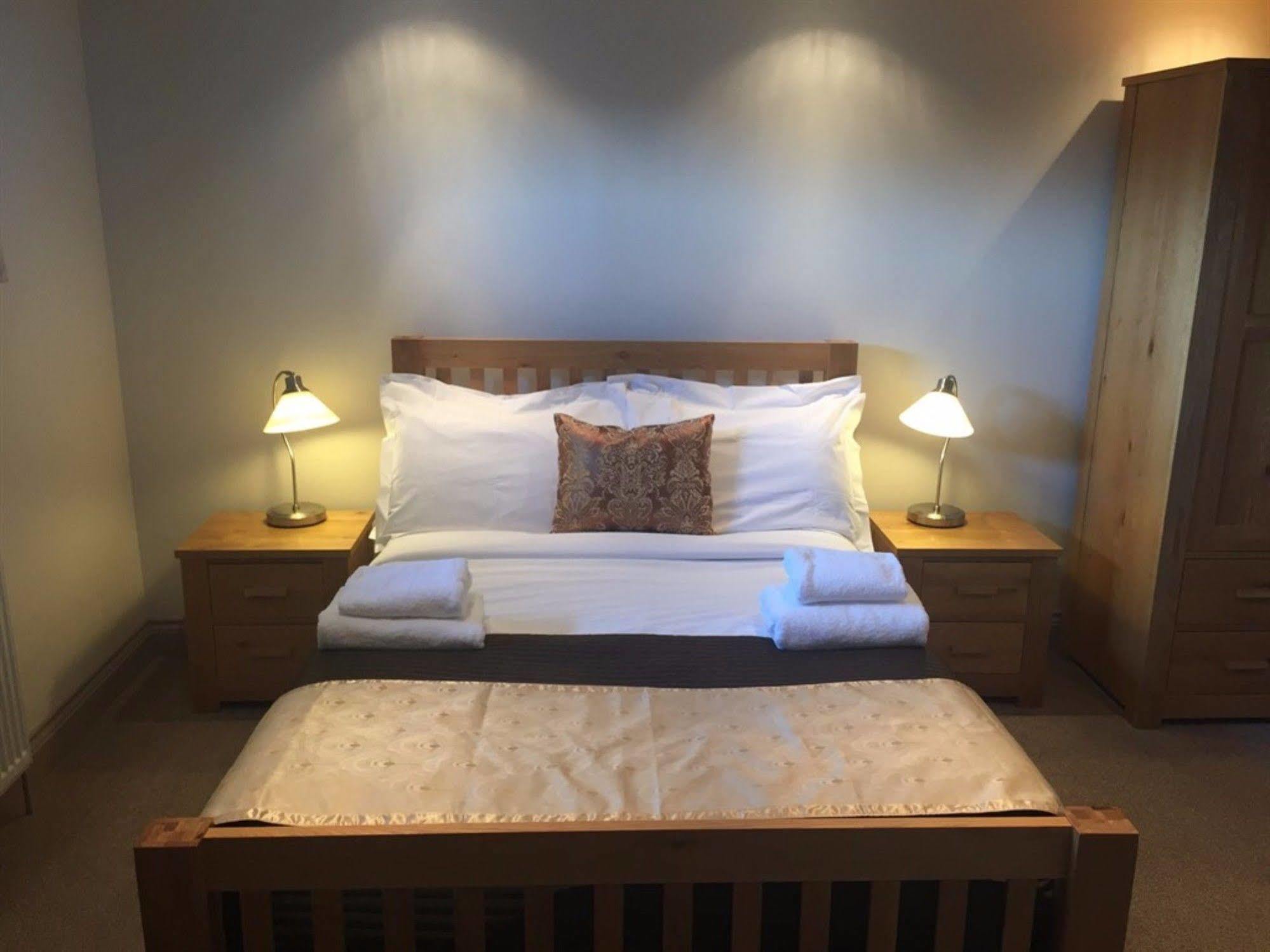 The Dean Ale & Cider House Hotel Chichester Ngoại thất bức ảnh